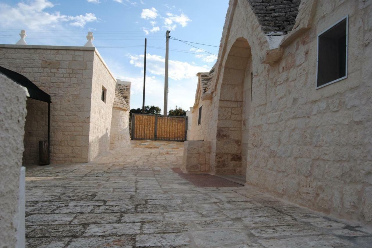Trullo Le Tre Sorelle Cisternino Exterior photo