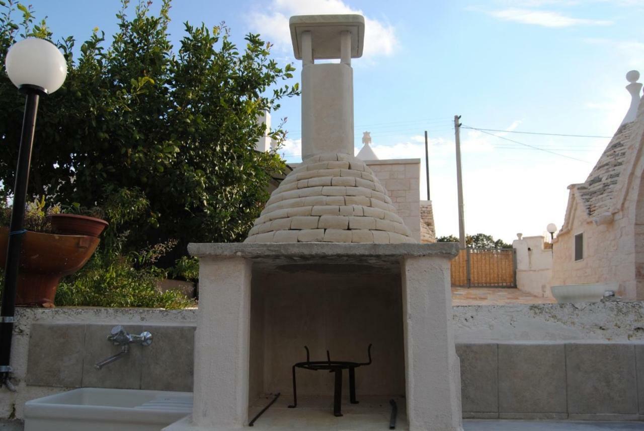 Trullo Le Tre Sorelle Cisternino Exterior photo