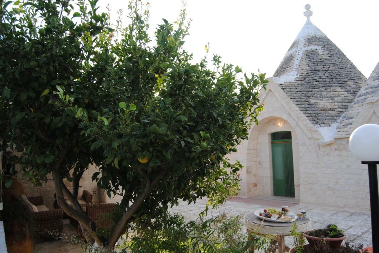 Trullo Le Tre Sorelle Cisternino Exterior photo
