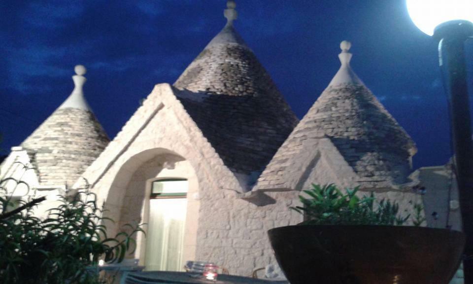 Trullo Le Tre Sorelle Cisternino Exterior photo