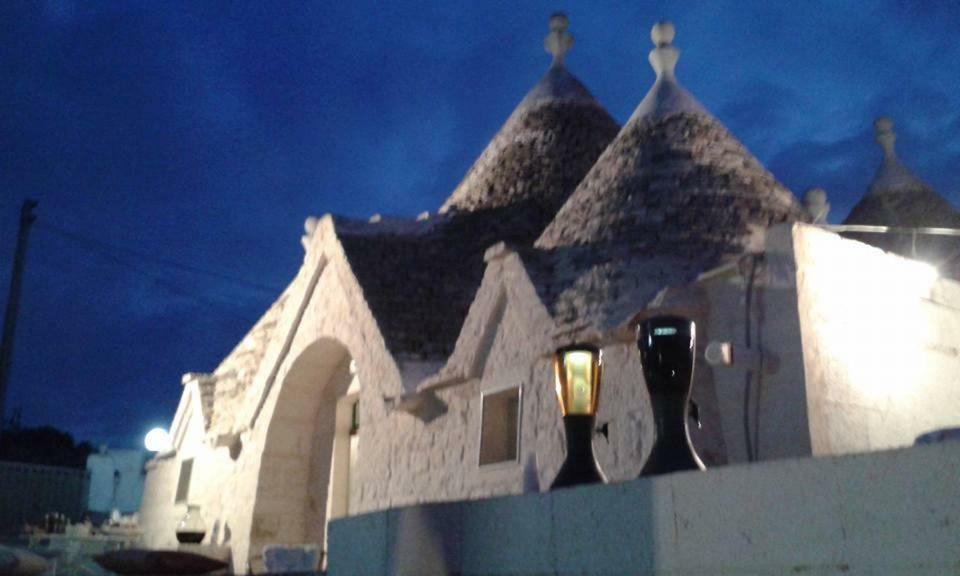 Trullo Le Tre Sorelle Cisternino Exterior photo