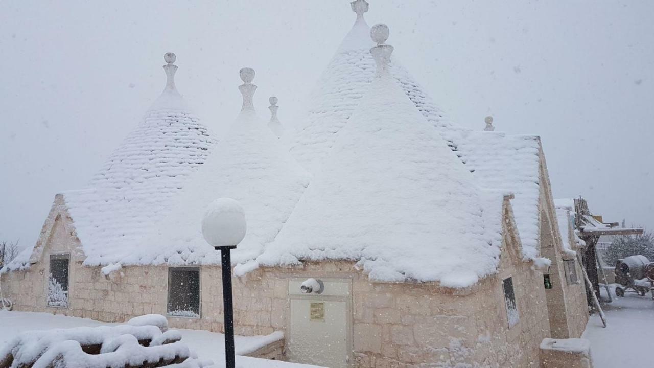 Trullo Le Tre Sorelle Cisternino Exterior photo
